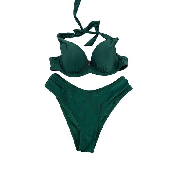 Cupshe Other - Cupshe small Khloe Underwire Ruched bikini molded